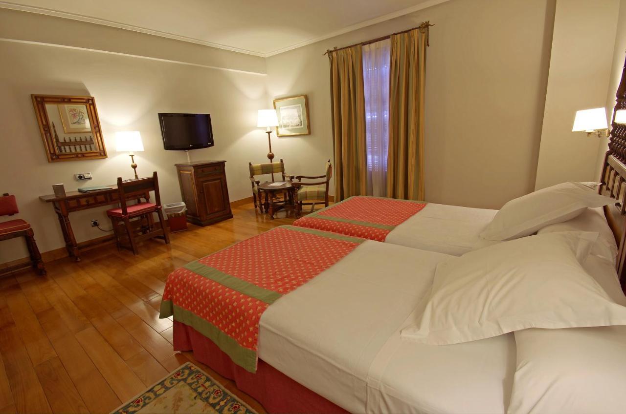 ปาราดอร์ เด กาลาออรา Hotel การาโอร์รา ภายนอก รูปภาพ