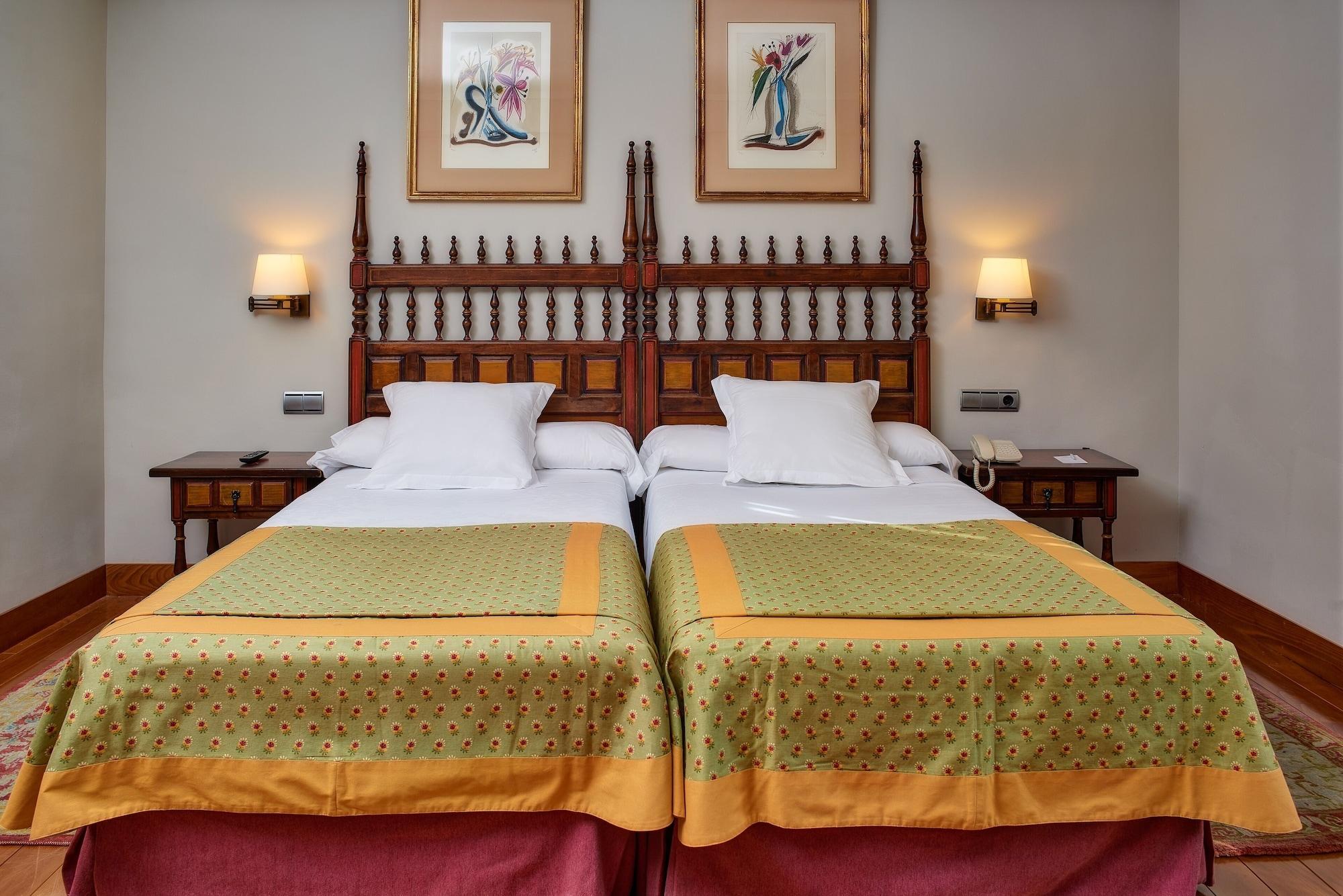 ปาราดอร์ เด กาลาออรา Hotel การาโอร์รา ภายนอก รูปภาพ