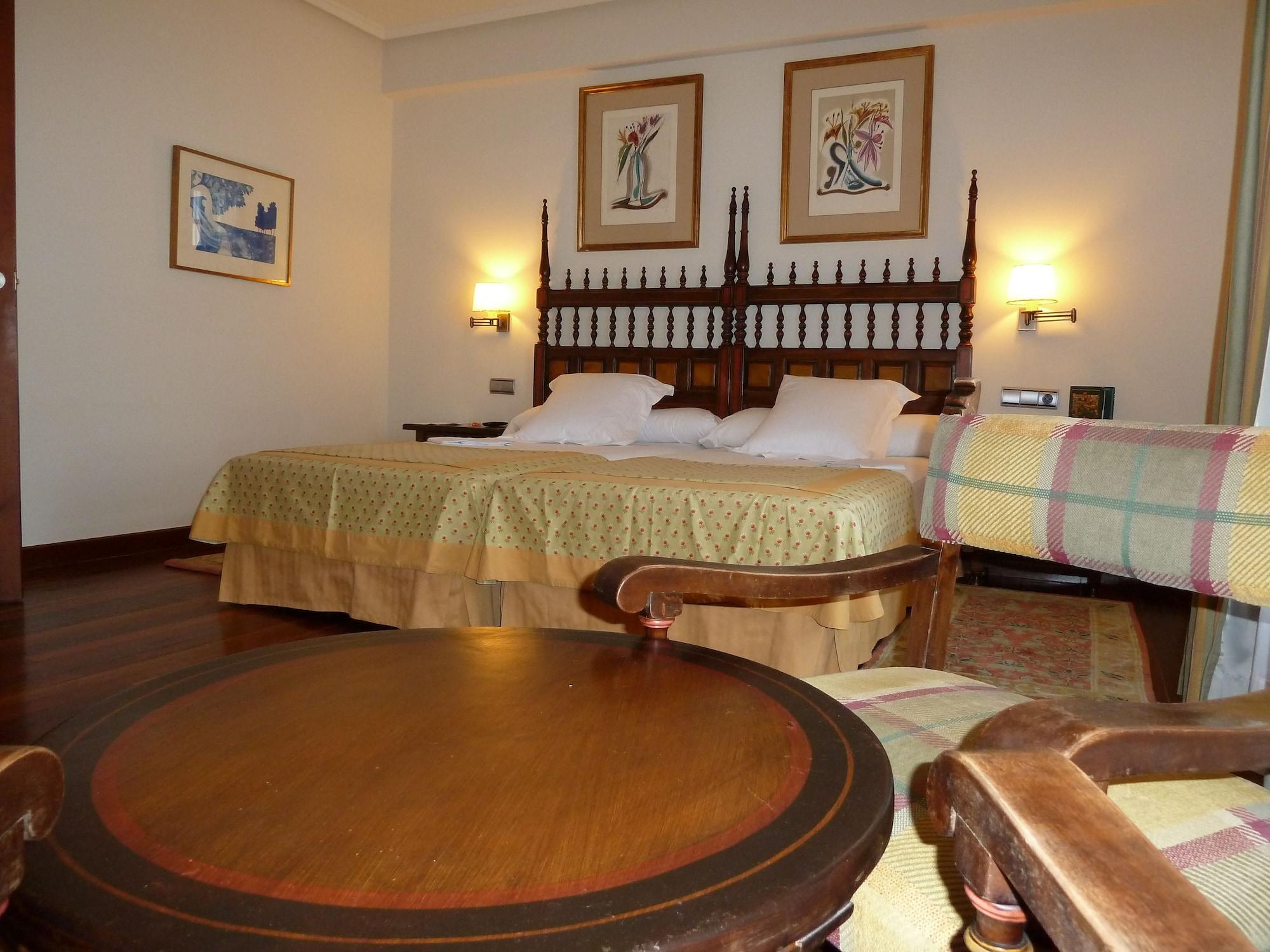 ปาราดอร์ เด กาลาออรา Hotel การาโอร์รา ภายนอก รูปภาพ